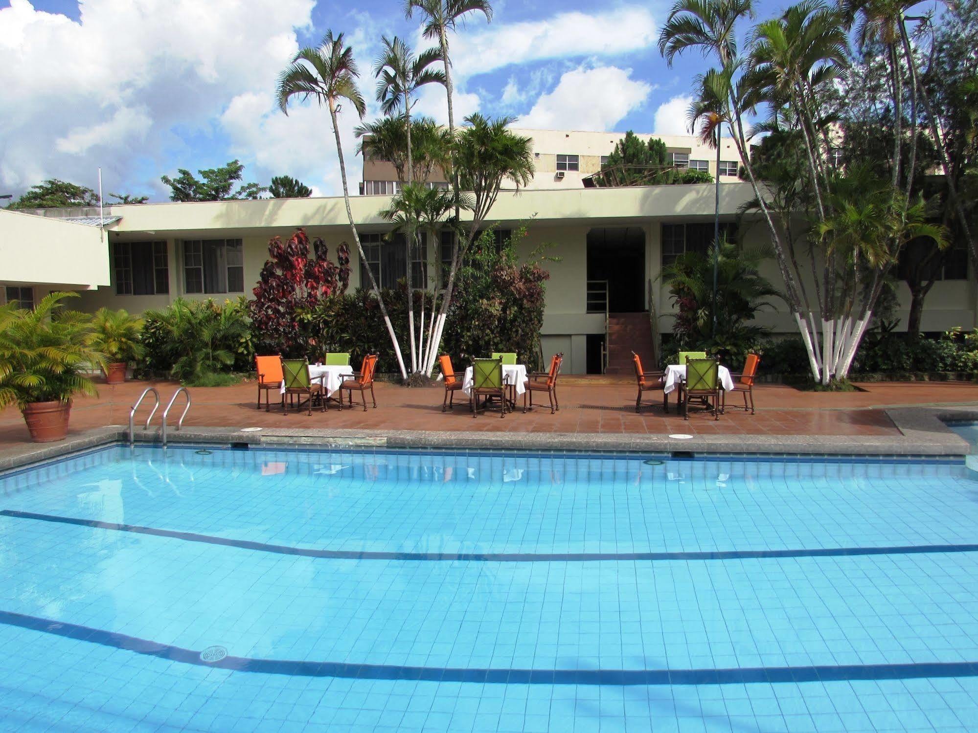 Siesta Hotel And Casino Antiguo Cuscatlán Екстериор снимка