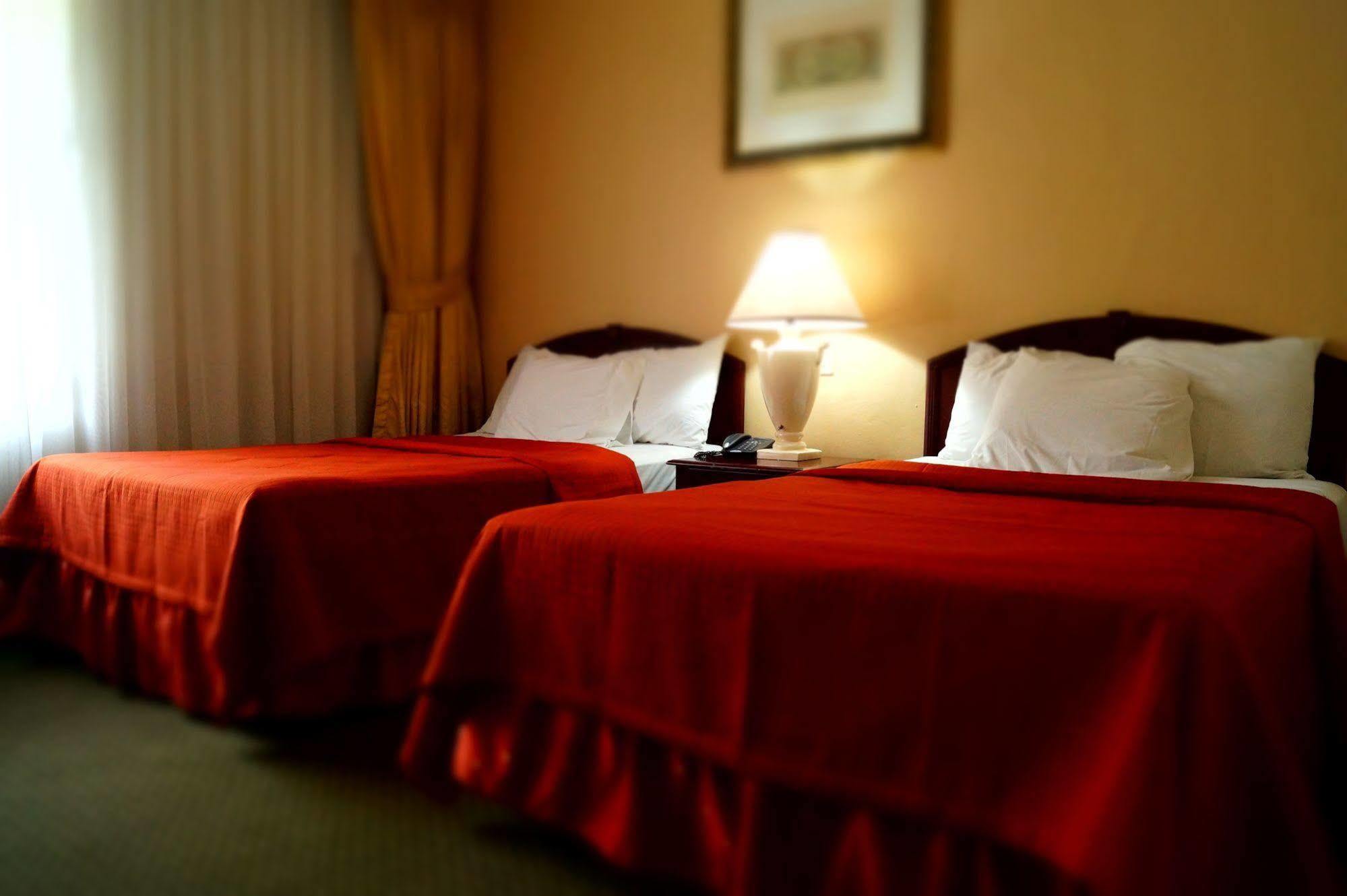 Siesta Hotel And Casino Antiguo Cuscatlán Екстериор снимка