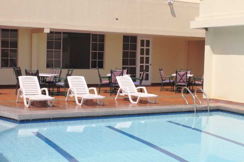 Siesta Hotel And Casino Antiguo Cuscatlán Екстериор снимка